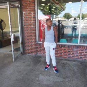 Meet your Posher, Keon